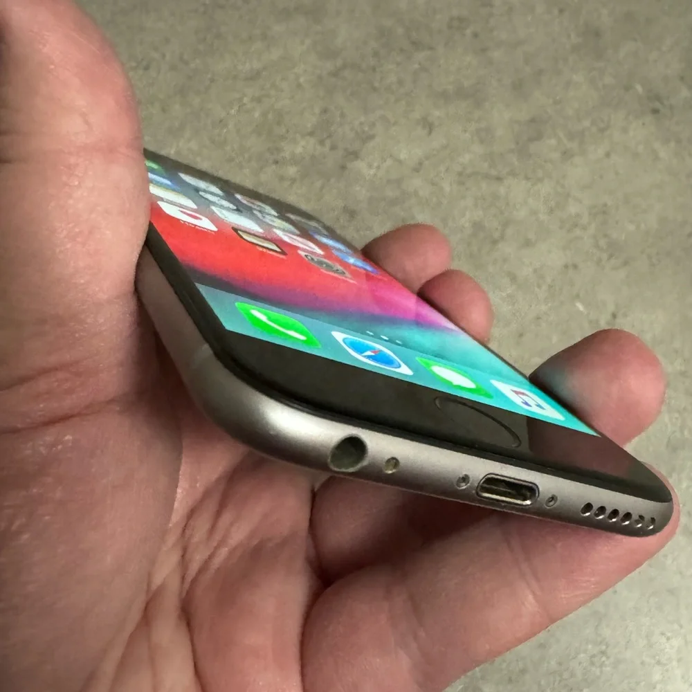 ‼️APPLE IPHONE 6 (64 GB) - UNLOCKED‼️